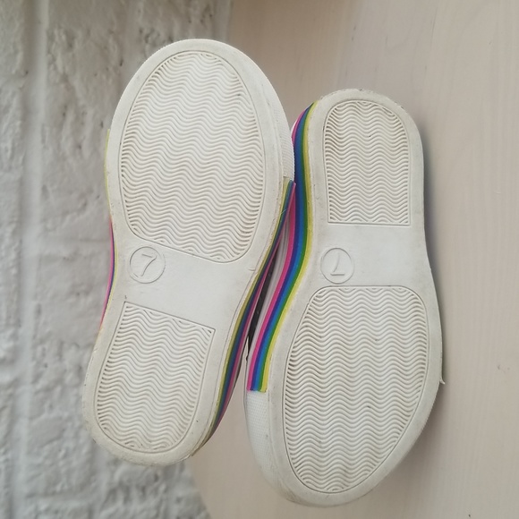 Silver/Shoes Toddler Size 7 - Picture 4 of 11